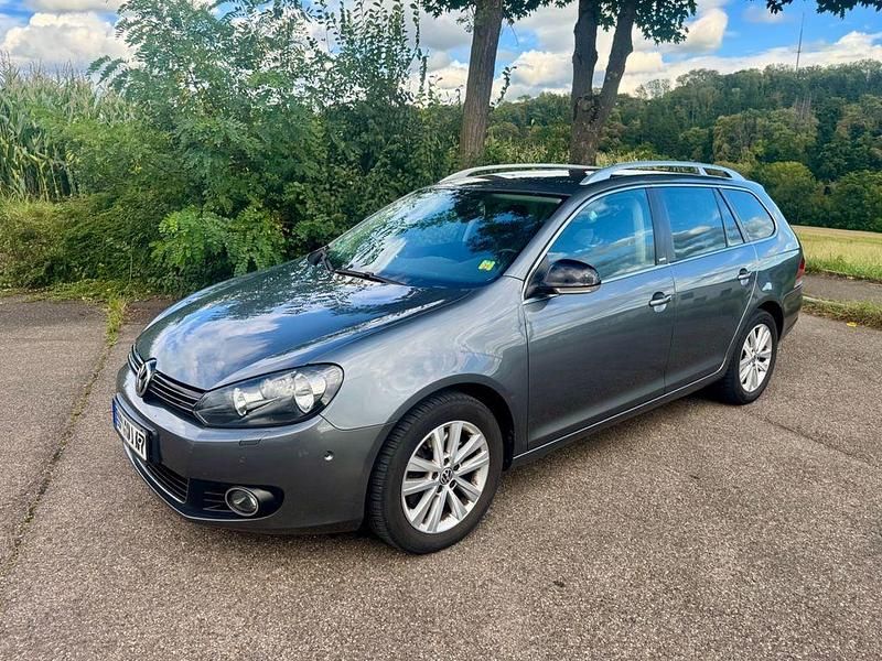 Grau Gebraucht 2011 VW Golf VI Style Kombi | 6.450 € (Fairer Preis) - Bild 1/4