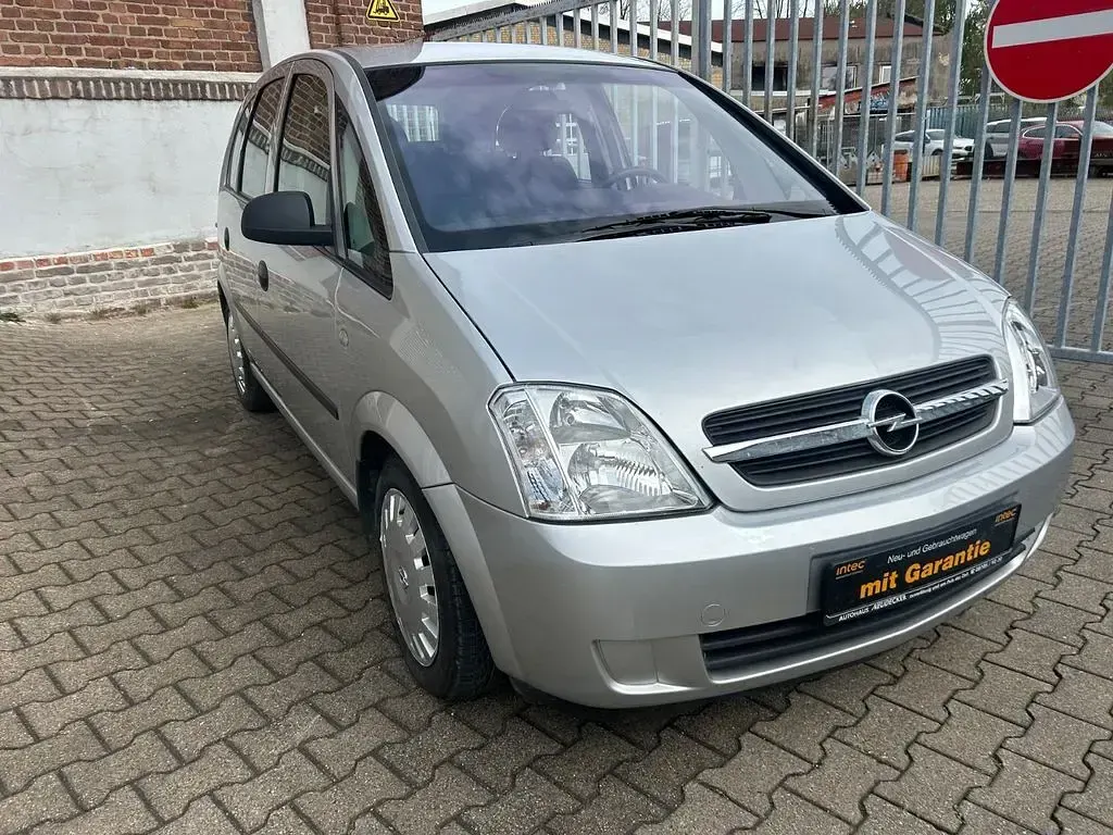 Używany Opel Meriva 101 KM (74 kW) 2005 Srebrny Minivan