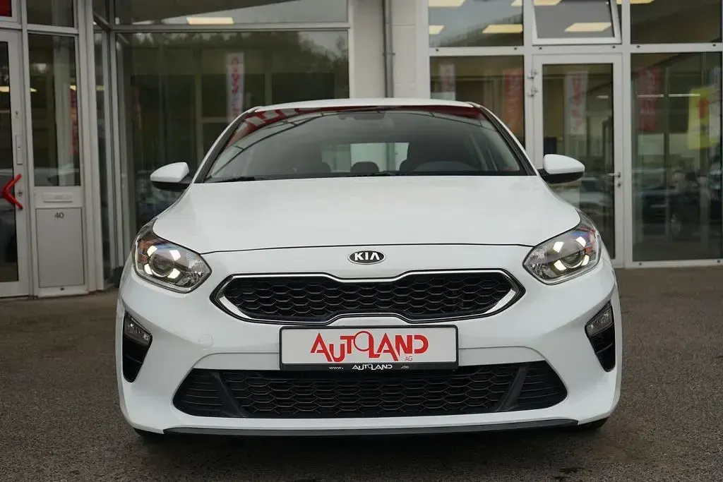 Gebraucht Kia Ceed Vision 101 PS (74 kW) 2021 Weiß Kleinwagen
