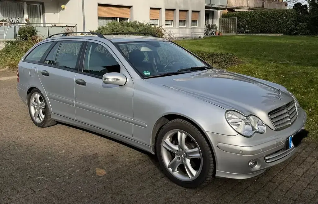 Second-hand Mercedes C220 Classic 150 CP (110 kW) 2007 Argintiu Break