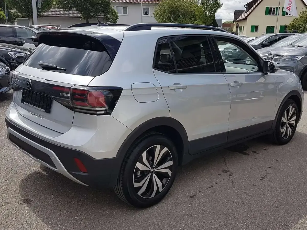 Gebraucht VW T-Cross Life 116 PS (85 kW) 2025 Reflexsilber metallic SUV