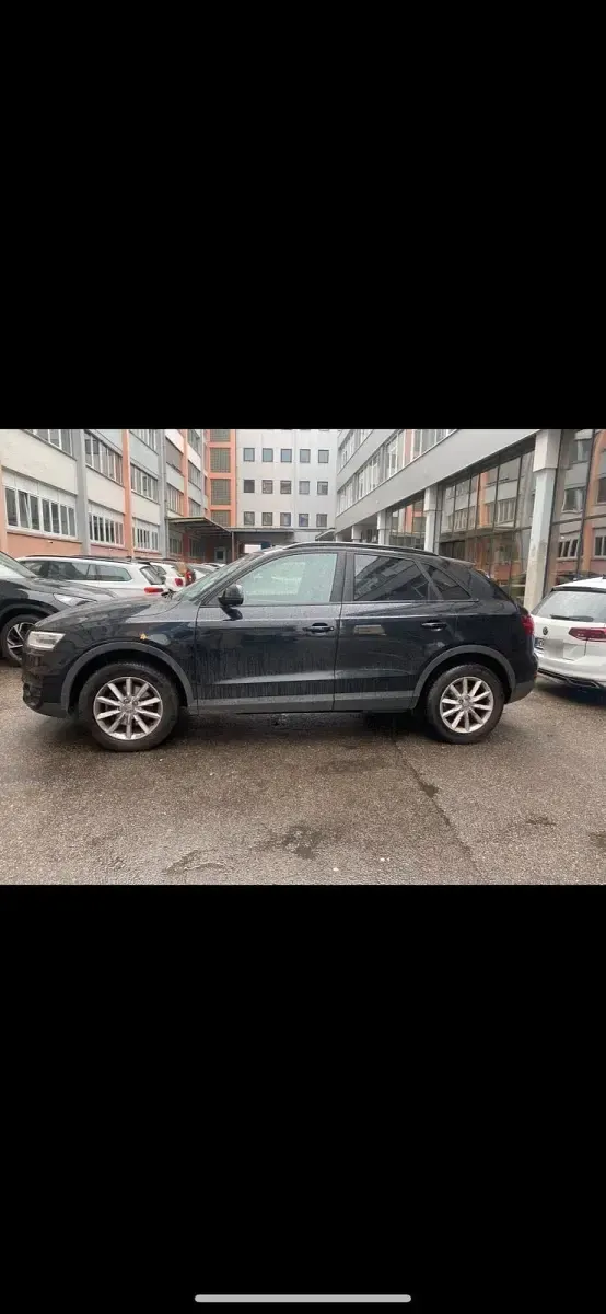 Gebraucht Audi Q3 140 PS (102 kW) 2012 Schwarz SUV