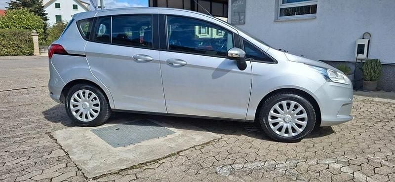 Occasion Ford B-MAX Titanium 101 ch (74 kW) 2015 Gris Monospace