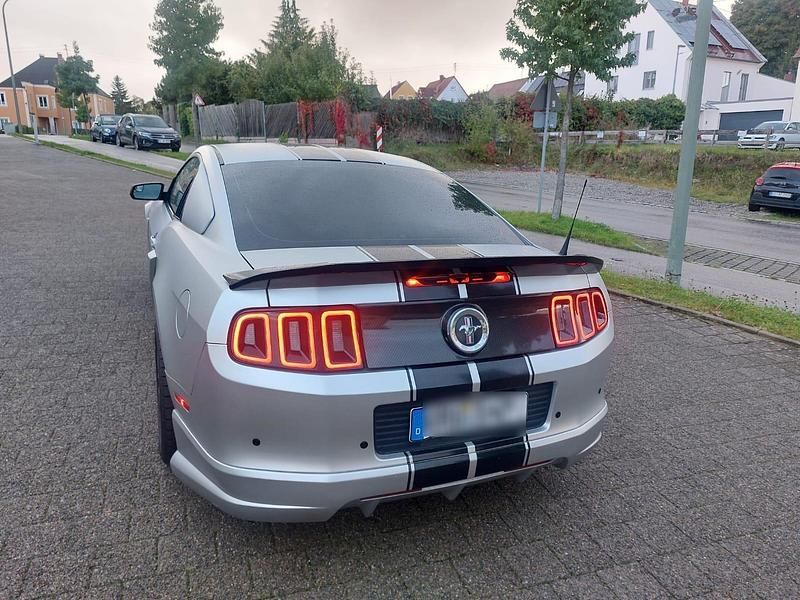 Gebraucht Ford Mustang 309 PS (227 kW) 2014 Grau Coupé