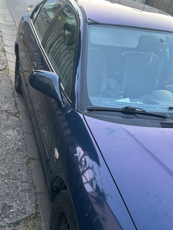 Blau Gebraucht 2000 Mitsubishi Carisma Comfort Edition Limousine | 600 € (Superpreis) - Bild 1/4