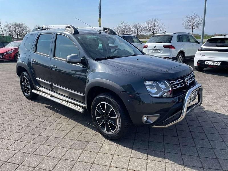 Gebraucht Dacia Duster Urban Explorer 125 PS (91 kW) 2016 Grau SUV