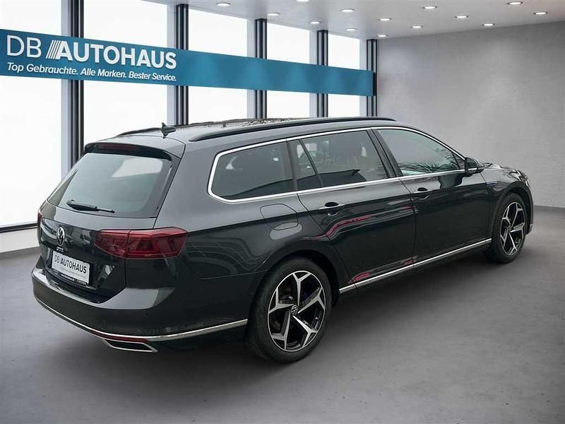 Gebraucht VW Passat GTE 218 PS (160 kW) 2023 Grau Kombi