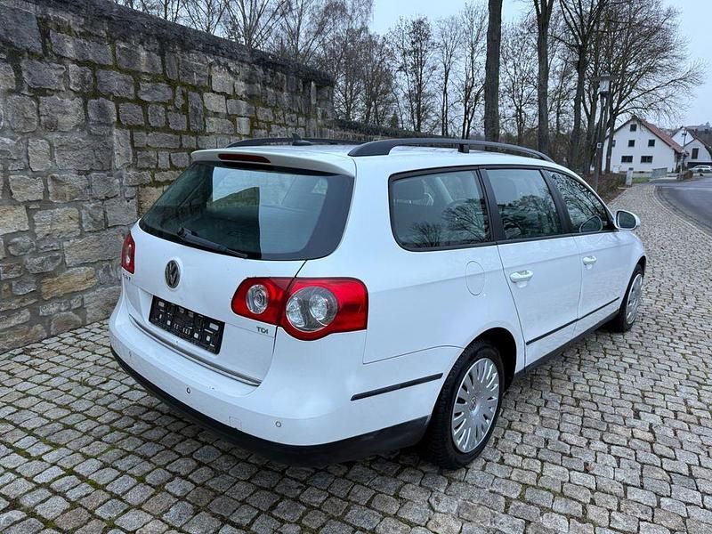 Gebraucht VW Passat Trendline 105 PS (77 kW) 2007 Weiß Kombi