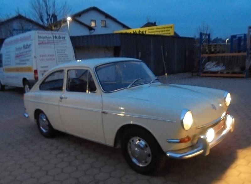 Beige Gebraucht 1967 VW Type 3 | 29.900 € - Bild 1/4
