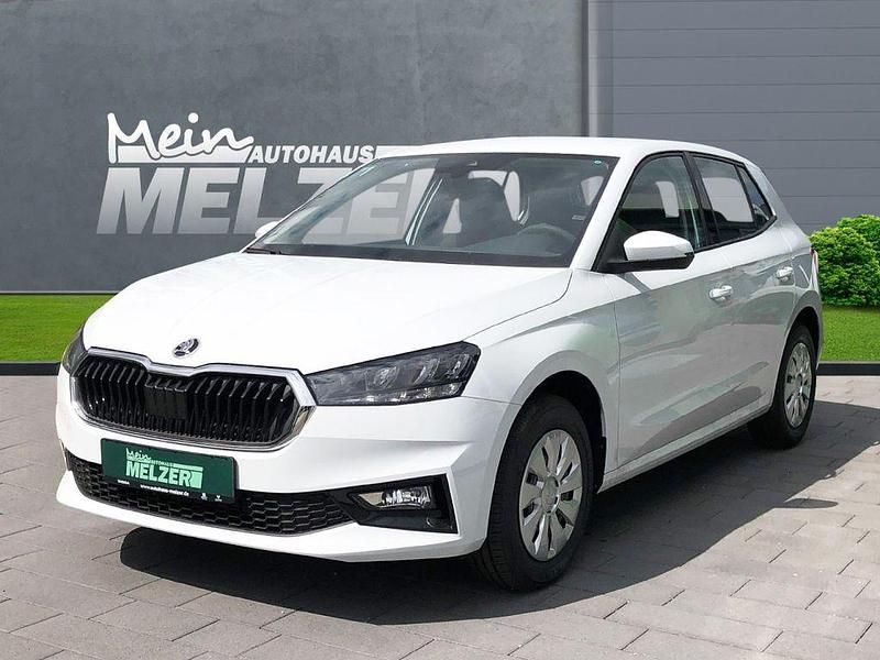 Neu Skoda Fabia Essence 95 PS (69 kW) 2025 Moonweiß Kleinwagen
