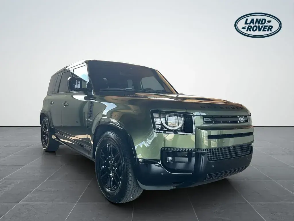 Neu Land Rover Defender SE Dynamic 249 PS (183 kW) 2026 Woolstone green SUV