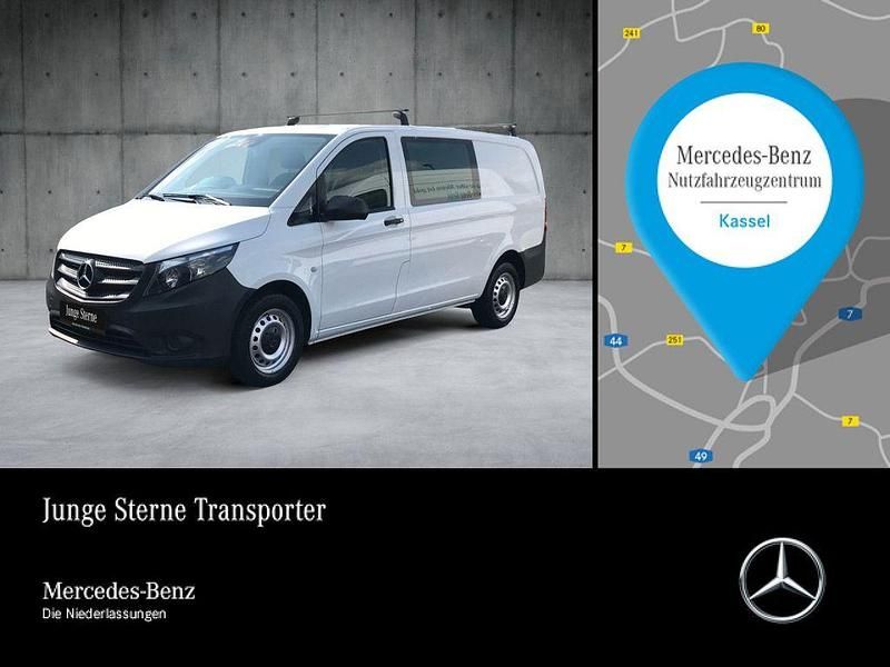 Weiß Gebraucht 2020 Mercedes Vito Van / Kleinbus | 23.181 € (Teuer) - Bild 1/4