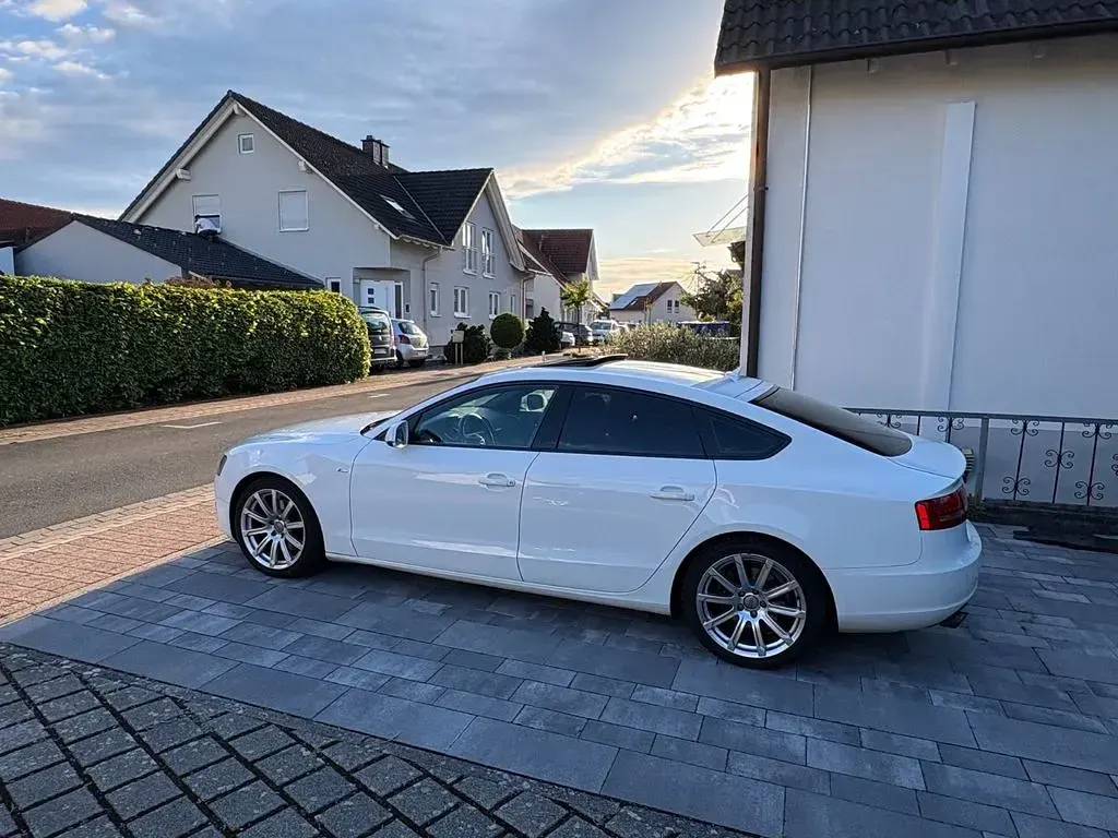 Gebraucht Audi A5 Sportback Sport 211 PS (155 kW) 2011 Weiß Kleinwagen