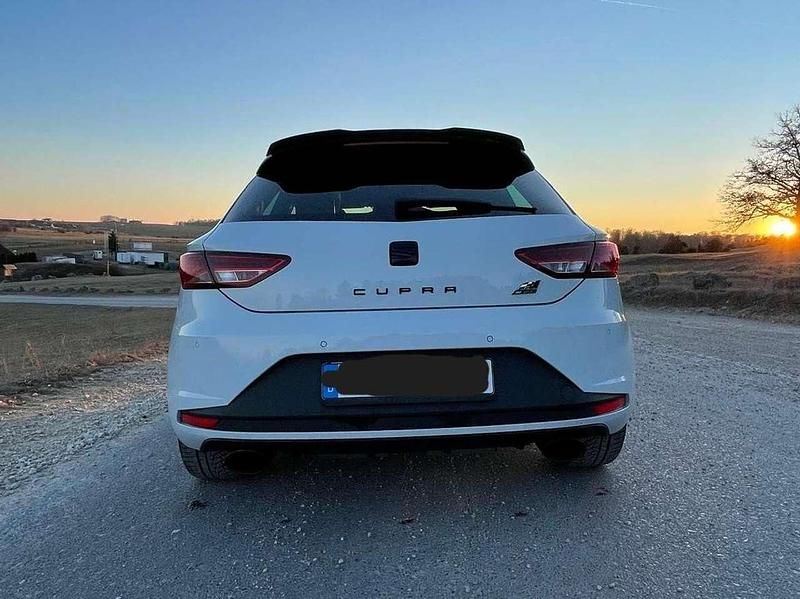 Usata Seat Leon SC 290 CV (213 kW) 2016 Bianco Utilitaria