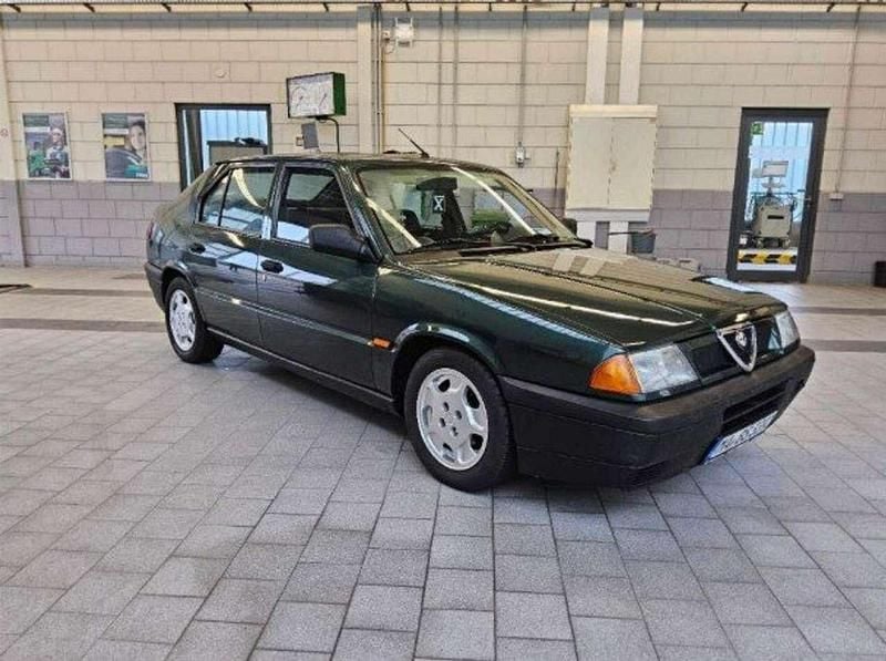 Grün Gebraucht 1992 Alfa Romeo 33 Limousine | 13.000 € - Bild 1/4