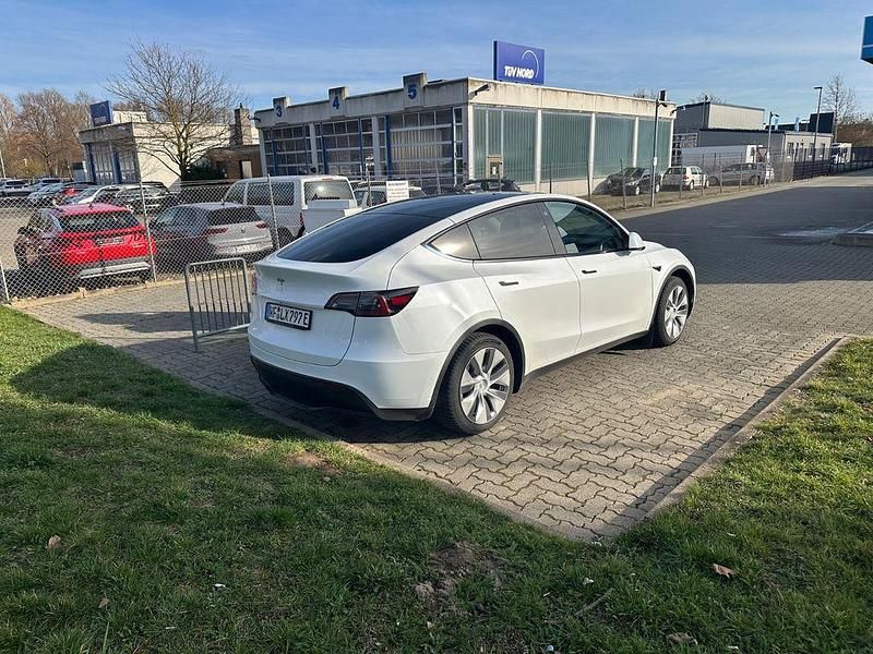 Gebraucht Tesla Model Y 219 kW (299 PS) 2023 Weiß SUV