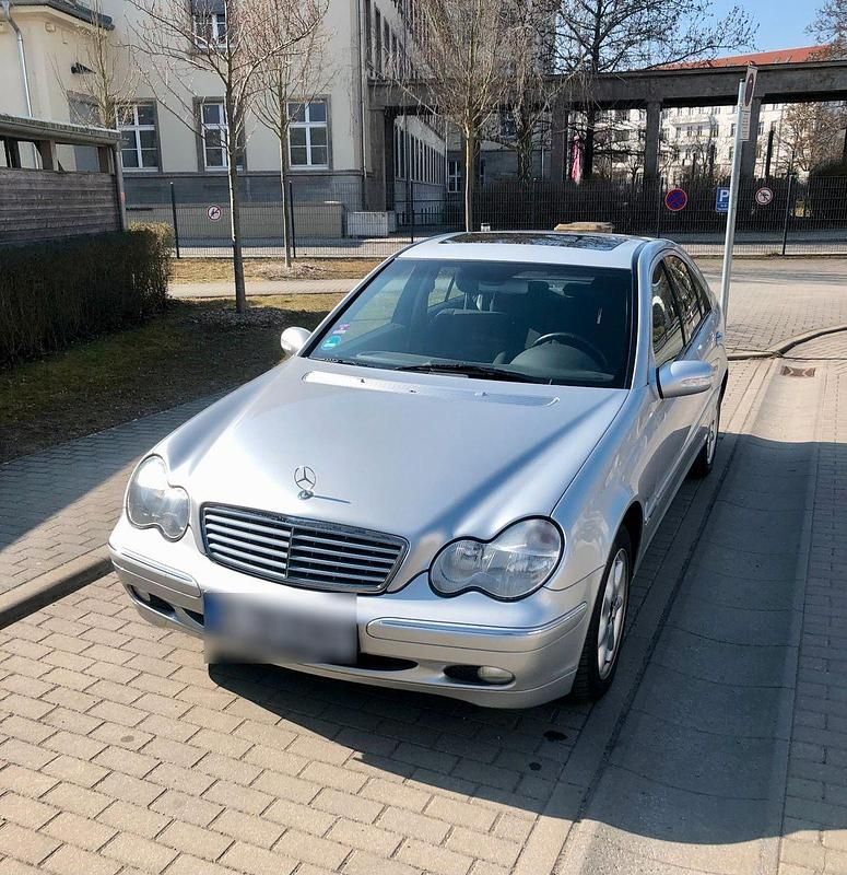 Gebraucht Mercedes C240 Elegance 170 PS (125 kW) 2000 Silber Limousine