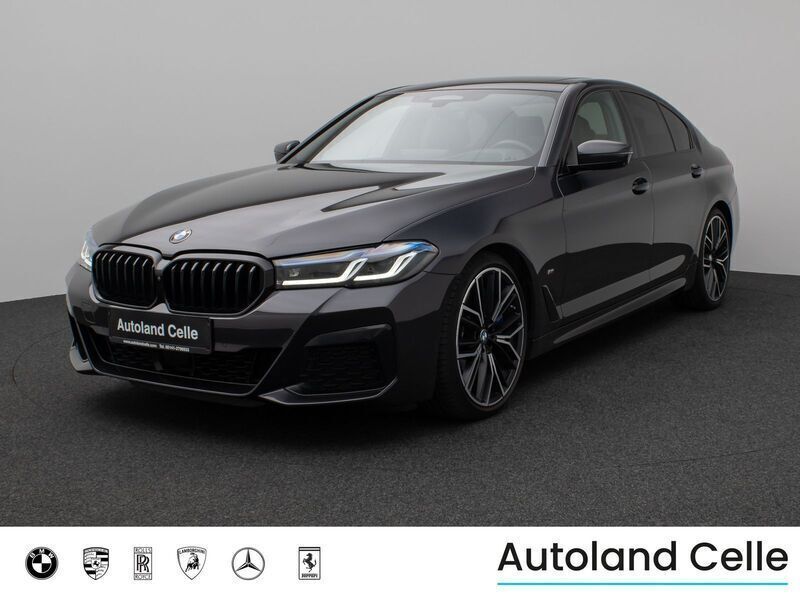 Grau Gebraucht 2022 BMW M550 Shadowline Limousine | 50.999 € (Fairer Preis) - Bild 1/4