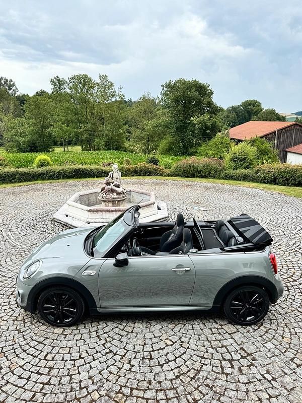 Gebraucht Mini Cooper Cabriolet 180 PS (132 kW) 2019 Grau Cabrio