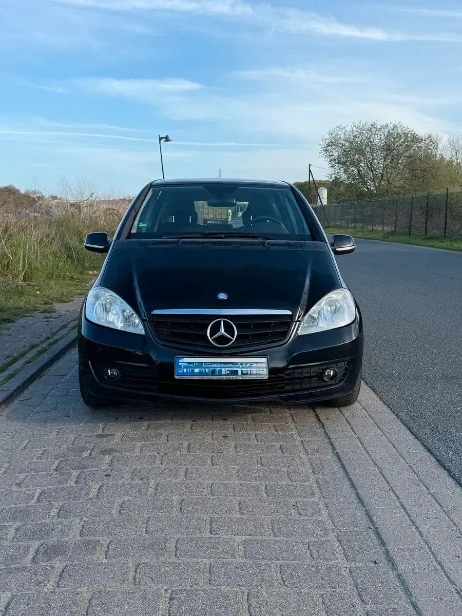 Gebraucht Mercedes A160 95 PS (69 kW) 2010 Schwarz Limousine