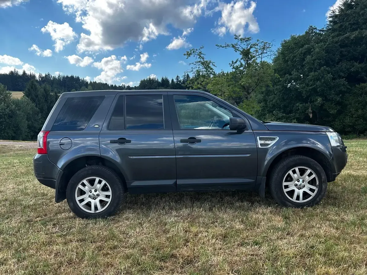 Gebraucht Land Rover Freelander 2 SE 152 PS (111 kW) 2009 Grau SUV