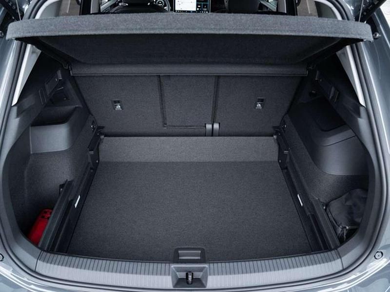 Neu VW Tiguan IQ Drive 150 PS (110 kW) 2025 Delfingrau metallic SUV