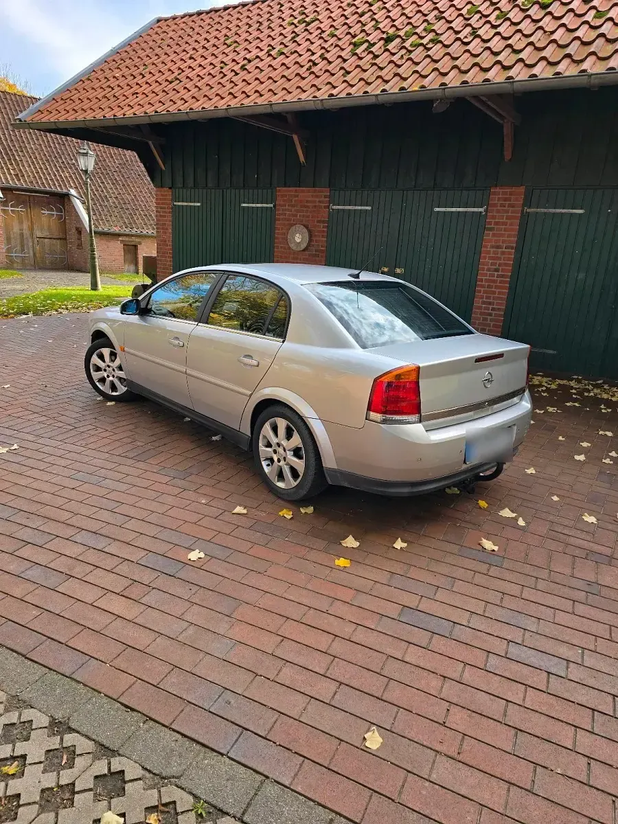 Gebraucht Opel Vectra 147 PS (108 kW) 2002 Silber Limousine