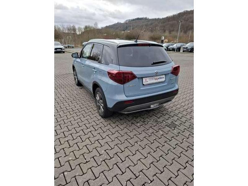 Gebraucht Suzuki Vitara Comfort 140 PS (102 kW) 2019 Blau SUV
