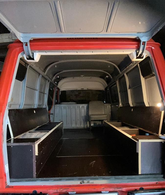 Gebraucht Ford Transit 66 PS (48 kW) 1967 Rot Van / Kleinbus