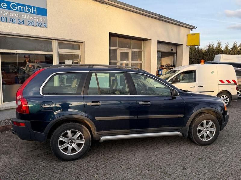 Second-hand Volvo XC90 Executive 163 CP (119 kW) 2004 Albastru SUV
