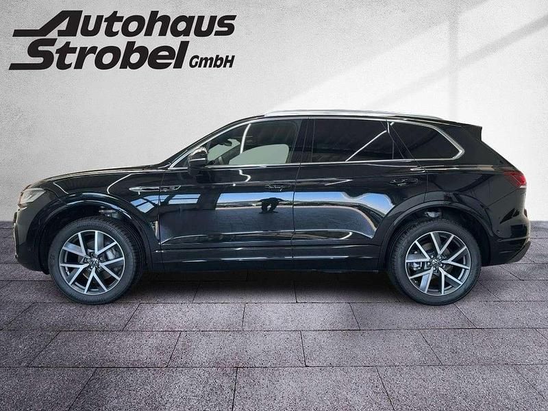 Neu VW Touareg R-line 286 PS (210 kW) 2025 Grenadillschwarz metallic SUV