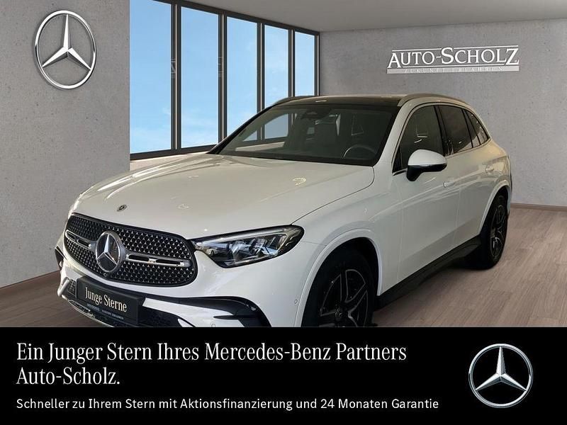 Weiß Gebraucht 2025 Mercedes GLC220 AMG SUV | 57.836 € - Bild 1/4