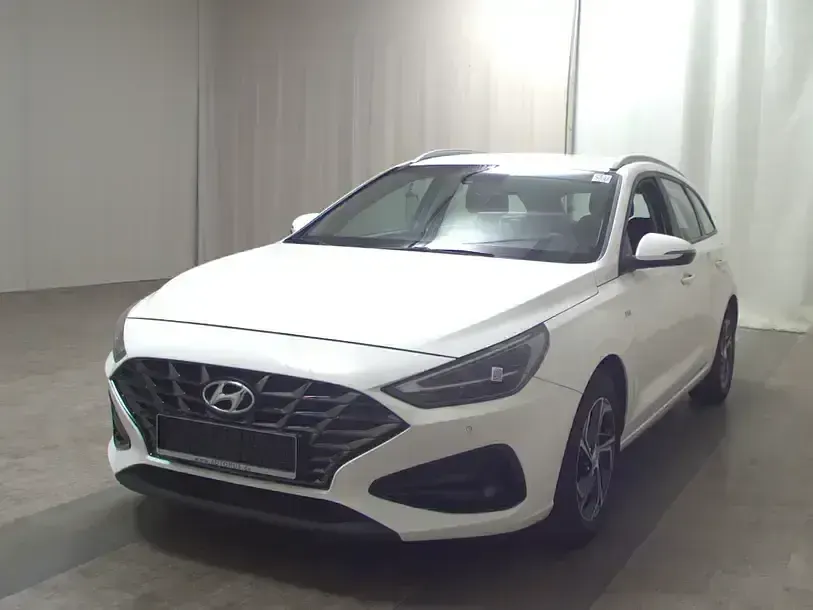Gebraucht Hyundai i30 Trend 136 PS (100 kW) 2022 Weiß Limousine
