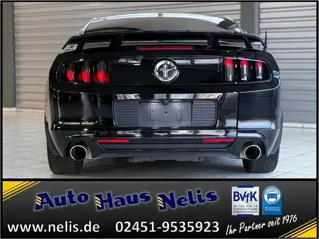 Second-hand Ford Mustang 305 CP (224 kW) 2014 Negru Coupe