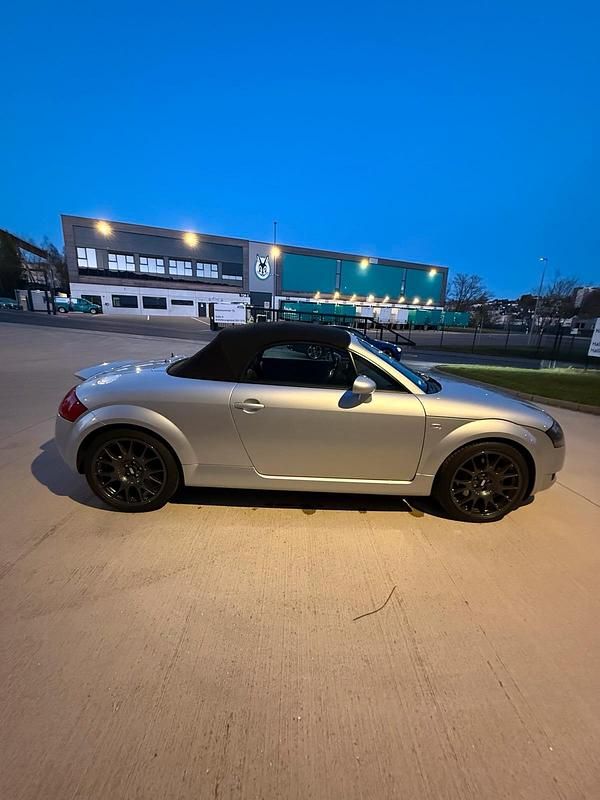 Gebraucht Audi TT 179 PS (131 kW) 2004 Silber Cabrio