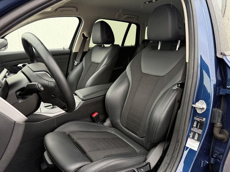 Gebraucht BMW 320 Advantage 190 PS (139 kW) 2021 Blau Kombi