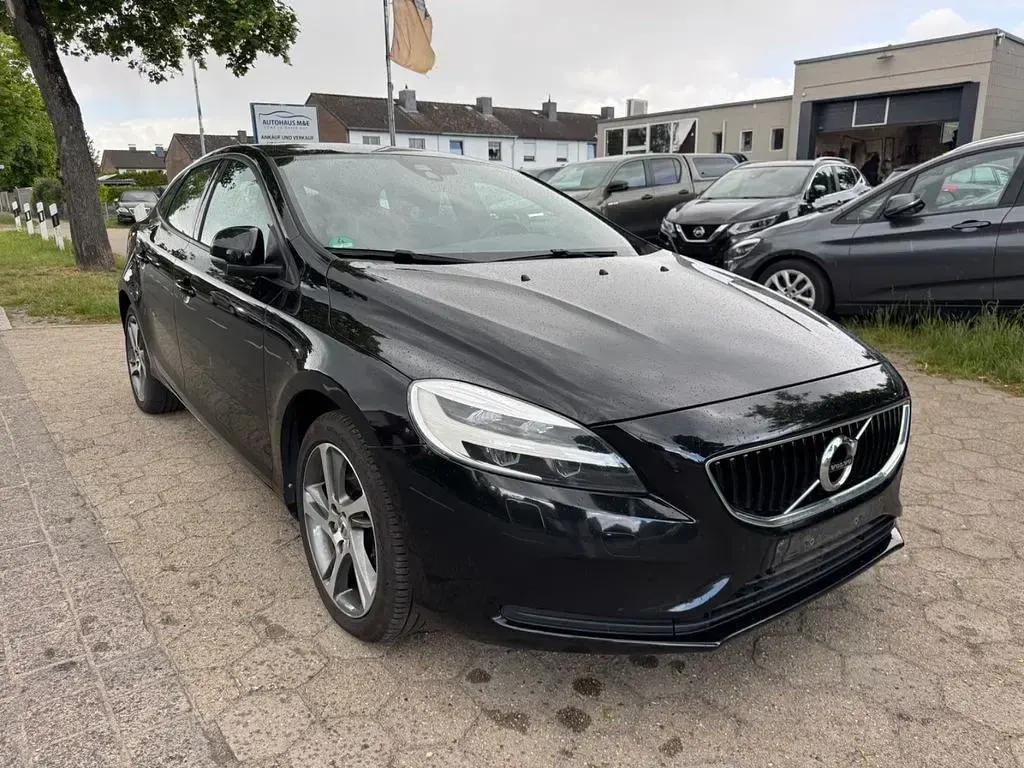 Brugt Volvo V40 150 HK (110 kW) 2018 Sort Sedan