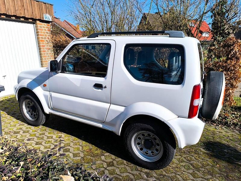 Gebraucht Suzuki Jimny 80 PS (58 kW) 2010 Weiß SUV