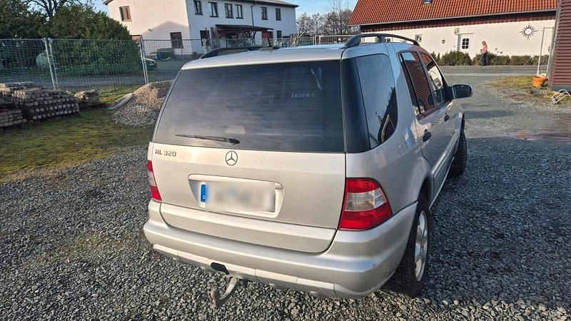 Gebraucht Mercedes 320 2002 Grau SUV