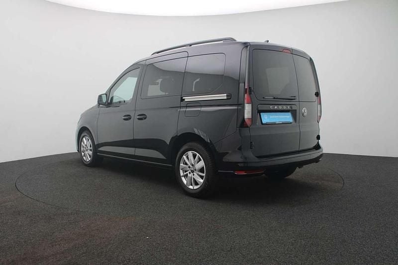 Gebraucht VW Caddy Life 102 PS (75 kW) 2024 Deep black perleffekt Van / Kleinbus
