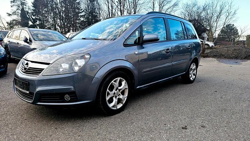 Grau Gebraucht 2005 Opel Zafira Edition Van / Kleinbus | 2.999 € (Fairer Preis) - Bild 1/4