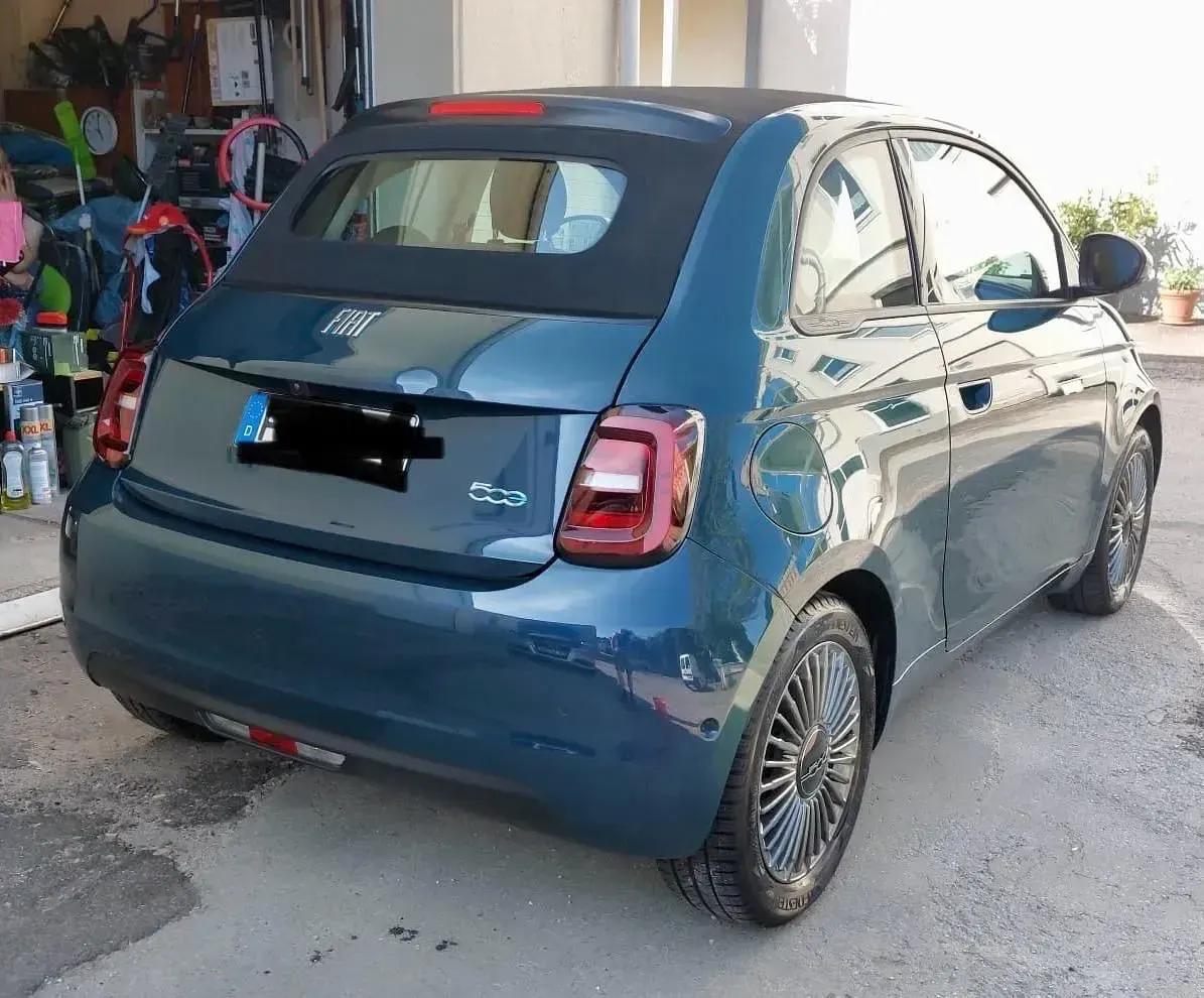 Gebraucht Fiat 500e 86 kW (118 PS) 2022 Blau Cabrio