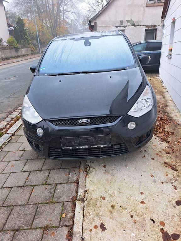 Gebraucht Ford S-MAX Trend 140 PS (102 kW) 2009 Schwarz Van / Kleinbus