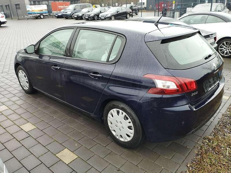 Gebraucht Peugeot 308 125 PS (91 kW) 2014 Other Limousine