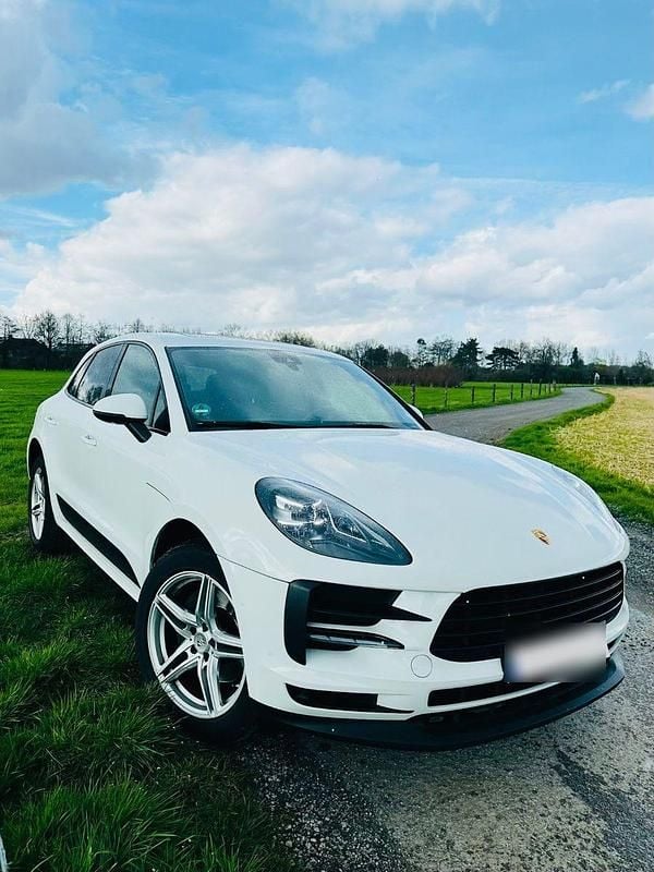 Gebraucht Porsche Macan 245 PS (180 kW) 2019 Weiß SUV