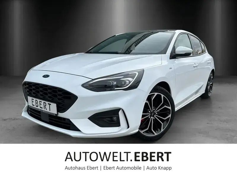 Frostweiß Gebraucht 2020 Ford Focus ST-Line Limousine | 15.990 € (Fairer Preis) - Bild 1/4