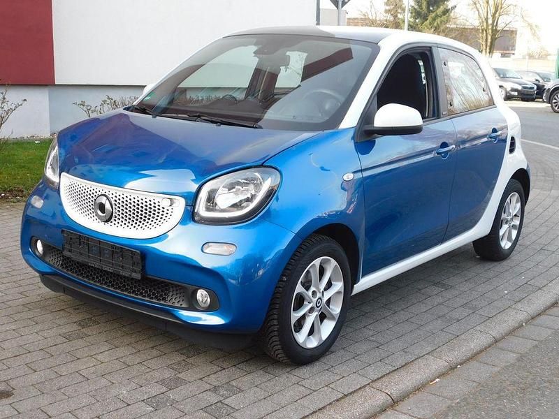Gebraucht Smart ForFour Basis 90 PS (66 kW) 2017 Blau Kleinwagen