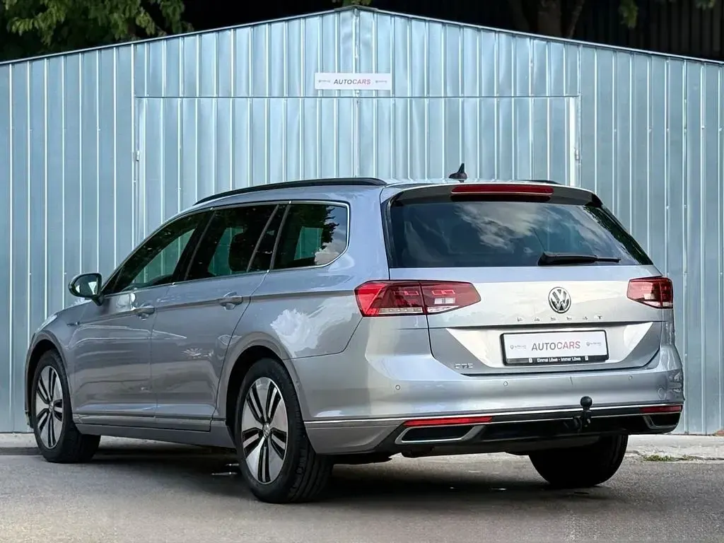 Gebraucht VW Passat GTE 156 PS (114 kW) 2020 Silber Kombi