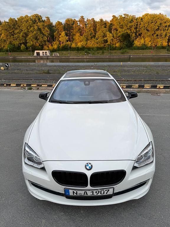 Weiß Gebraucht 2013 BMW 640 M Sport Coupé | 22.500 € (Fairer Preis) - Bild 1/4