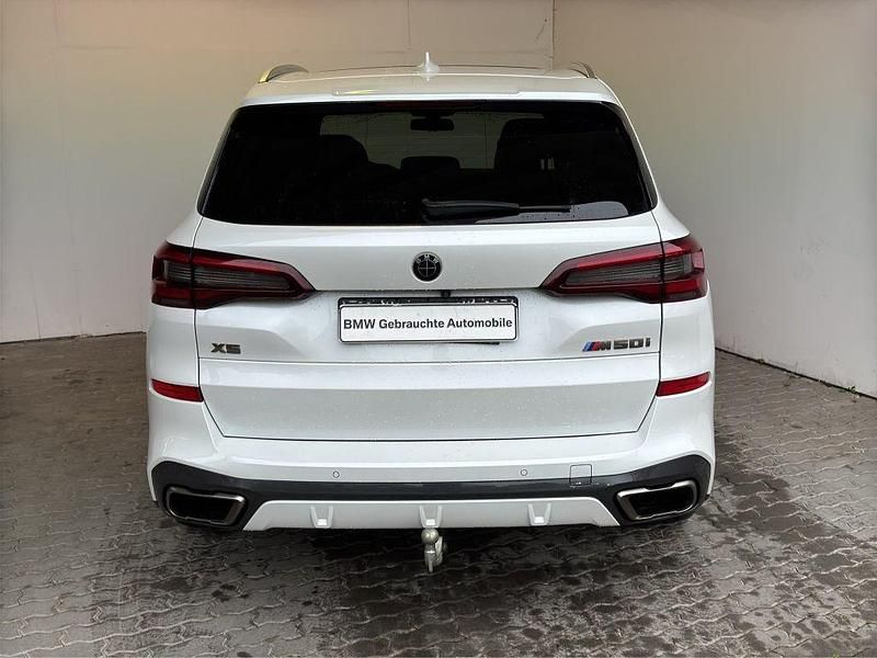 Używany BMW X5 Performance 530 KM (389 kW) 2021 SUV
